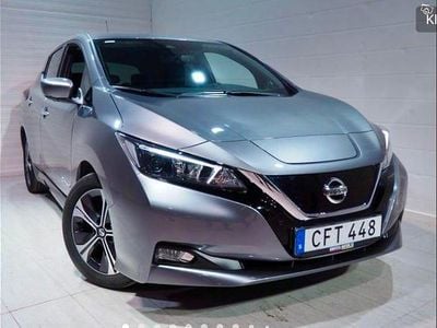 Begagnad Nissan Leaf N-Connecta 110 kW (150 HK) 2019 Dark metal gray Halvkombi