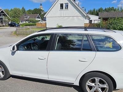 Begagnad VW Golf VI 105 HK (77 kW) 2011 Halvkombi