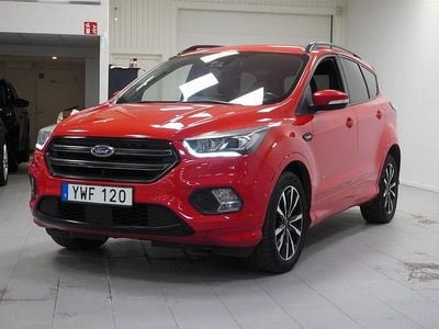 Röd Begagnad 2017 Ford Kuga ST-Line SUV | 189 800 kr (Lite dyr)