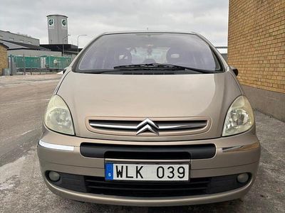 Begagnad Citroën Xsara Picasso 115 HK (84 kW) 2005 Minibuss