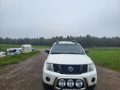 begagnad Nissan Navara Dubbelhytt 3.0 dCi V6 4x4 Automat 231hk
