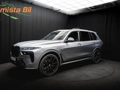 Grå Begagnad 2022 BMW X7 Exclusive SUV | 898 900 kr