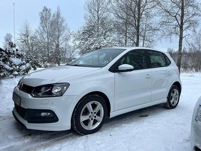 Metallic Begagnad 2017 VW Polo Design Halvkombi | 109 500 kr (Marknadspris)