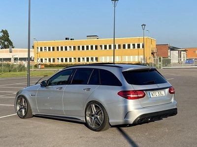 Mercedes C63 AMG