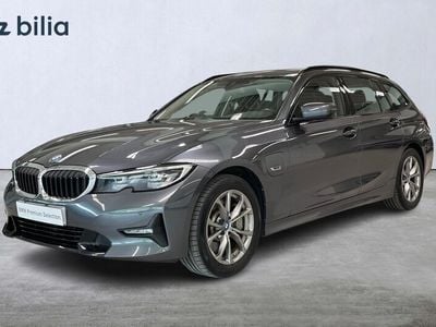 BMW 330e