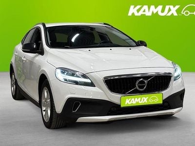 Begagnad Volvo V40 CC 152 HK (111 kW) 2018 Vit Kombi