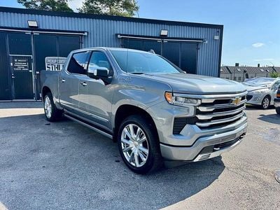 Ny Chevrolet Silverado 2025 Silver Pickup