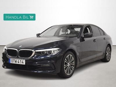Blå Begagnad 2019 BMW 530 iPerformance | 269 700 kr (Bra pris)