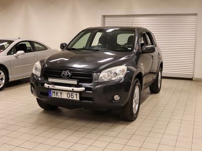 Begagnad Toyota RAV4 152 HK (111 kW) 2006 Mörkgrå SUV