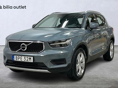 Grå Begagnad 2022 Volvo XC40 Momentum SUV | 309 900 kr (Marknadspris)