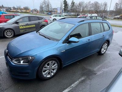Begagnad VW Golf VII 110 HK (80 kW) 2016 Blå Kombi