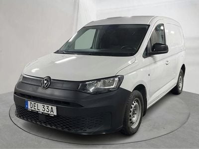 Vit Begagnad 2021 VW Caddy Minibuss | 135 000 kr (Marknadspris)