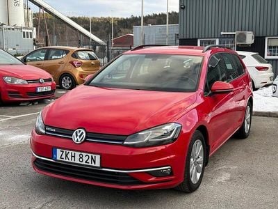 Begagnad VW Golf VIII 131 HK (96 kW) 2020 Röd