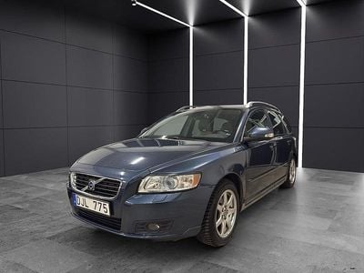 Begagnad Volvo V50 Summum 109 HK (80 kW) 2010 Blå Kombi
