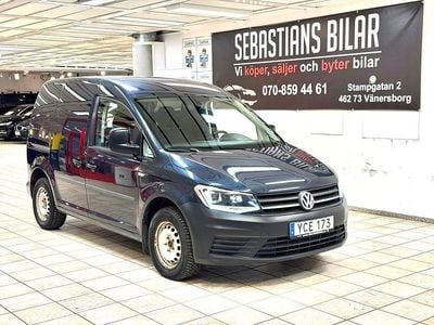 Blå Begagnad 2016 VW Caddy Minibuss | 109 900 kr (Bra pris)