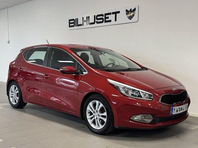 Röd Begagnad 2012 Kia Ceed Halvkombi | 119 900 kr (Lite dyr)