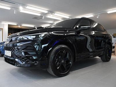 Deep black pearl Begagnad 2024 VW Tiguan Style SUV | 565 899 kr (Dyr)