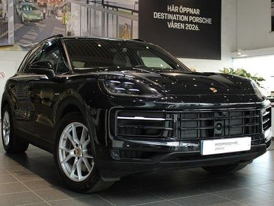 Chromite black metallic Begagnad 2025 Porsche Cayenne SUV | 1 095 000 kr