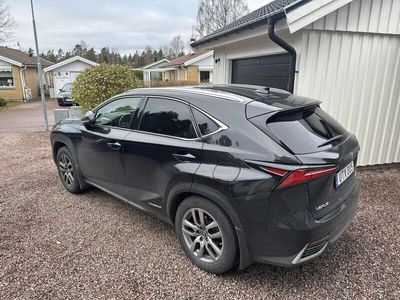 Lexus NX300h