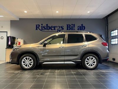 begagnad Subaru Forester e-Boxer AUT RIDGE DRAG / BENSINVÄRMARE & V-HJUL