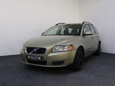 Begagnad Volvo V50 Kinetic 109 HK (80 kW) 2009 Grön Kombi