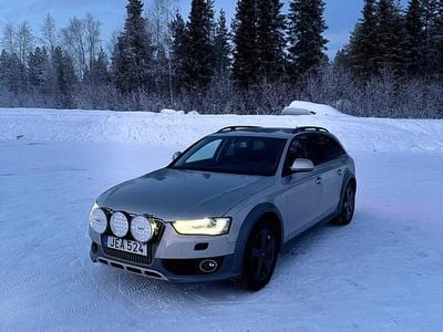 Begagnad Audi A4 Allroad 190 HK (139 kW) 2016 Guldig "finish" Kombi