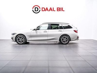 BMW 330e