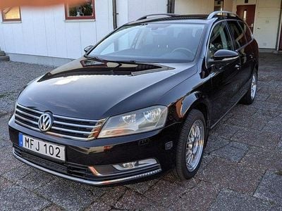 Svart Begagnad 2012 VW Passat Kombi | 55 000 kr (Bra pris)