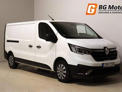 Vit Begagnad 2022 Renault Trafic Minibuss | 284 600 kr (Dyr)