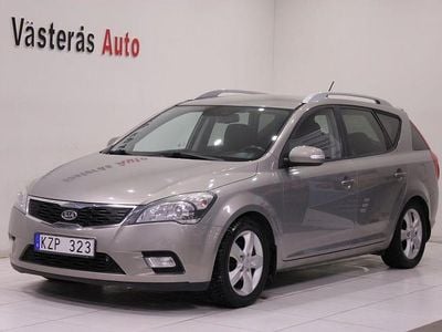 Begagnad Kia Ceed Sportswagon EX 128 HK (94 kW) 2012 Silver Kombi