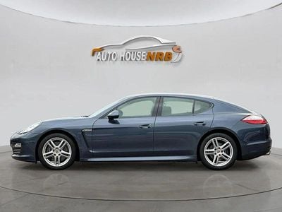 Porsche Panamera 4
