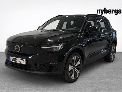 Svart Begagnad 2023 Volvo XC40 Core SUV | 329 000 kr