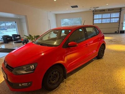 Begagnad VW Polo 90 HK (66 kW) 2010 Röd Halvkombi