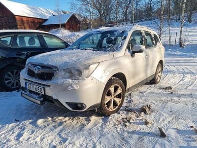 Begagnad Subaru Forester 147 HK (108 kW) 2014 Pärlemorvit SUV