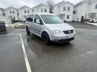 Begagnad VW Caddy Maxi Life Life 105 HK (77 kW) 2008 Minibuss