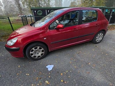 Begagnad 2005 Peugeot 307 Halvkombi | 25 000 kr (Marknadspris)