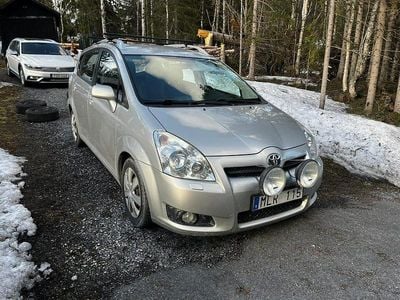Begagnad Toyota Corolla Verso 136 HK (100 kW) 2007 Minibuss