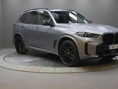 Grå Begagnad 2024 BMW X5 M Sport SUV | 1 119 000 kr
