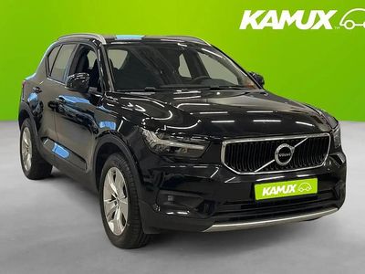 Svart Begagnad 2021 Volvo XC40 Momentum SUV | 299 700 kr (Marknadspris)