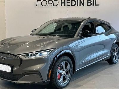 begagnad Ford Mustang Mach-E Long Range Premium Ski Team Editio 2023, SUV