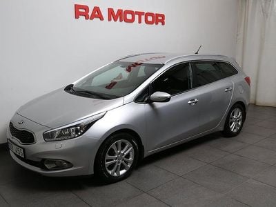 Begagnad Kia Ceed Sportswagon Comfort 128 HK (94 kW) 2012 Grå metallic Kombi
