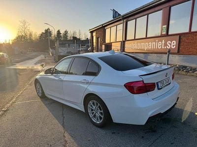 Begagnad BMW 320 M Sport 190 HK (139 kW) 2018 Vit Sedan