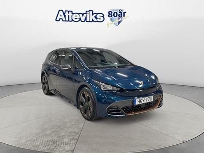 Begagnad Cupra Born e-Boost 169 kW (231 HK) 2022 Blå Halvkombi