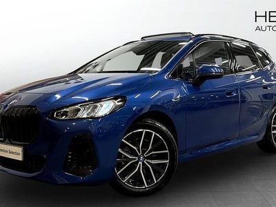 Blå Begagnad 2022 BMW 225 Comfort Edition Kombi | 358 700 kr