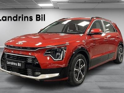 Begagnad Kia Niro 184 HK (135 kW) 2022 Runway red SUV