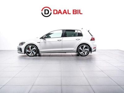 Vit Begagnad 2017 VW Golf VII GTI Halvkombi | 254 700 kr (Marknadspris)