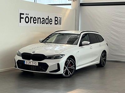 Mineralvit metallic Begagnad 2025 BMW 330 M Sport Kombi | 519 000 kr