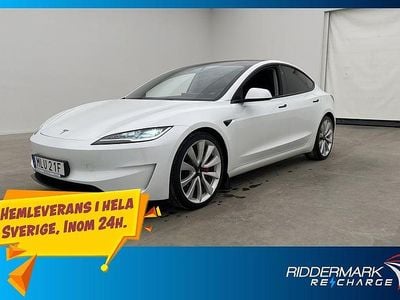 Begagnad Tesla Model 3 Performance 461 kW (627 HK) 2024 Vit Sedan