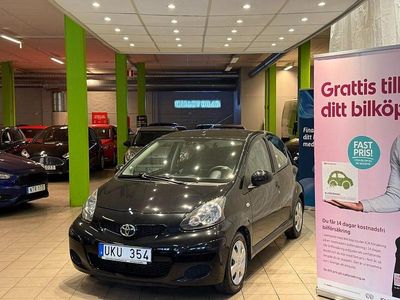 Begagnad Toyota Aygo 68 HK (50 kW) 2010 Svart Halvkombi