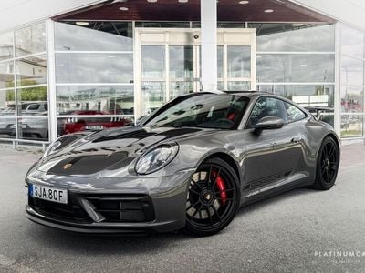 Porsche 911 Carrera 4 GTS